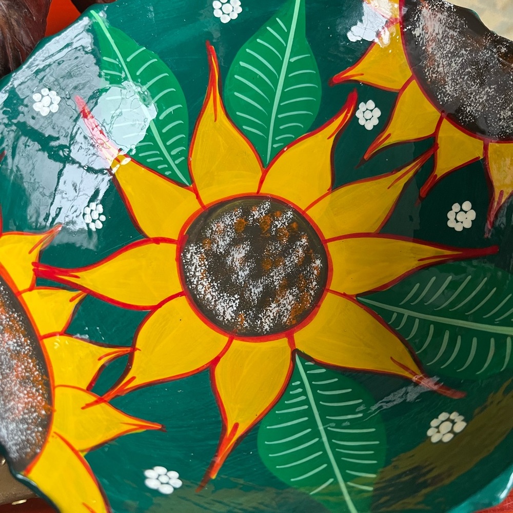 Mexico Handmade Pottery Chili Peppers, Green,Yellow,Orange Sunflower Bowl 3 Legs
